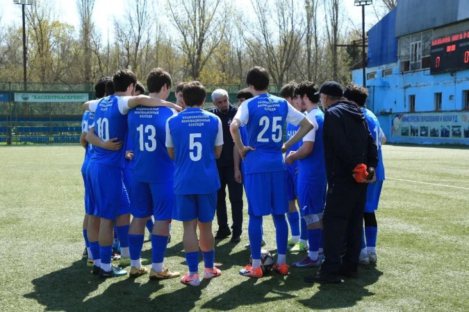 «Футбол — это не просто игра. Это страсть, это жизнь, это возможность вдохновлять и быть вдохновлённ...