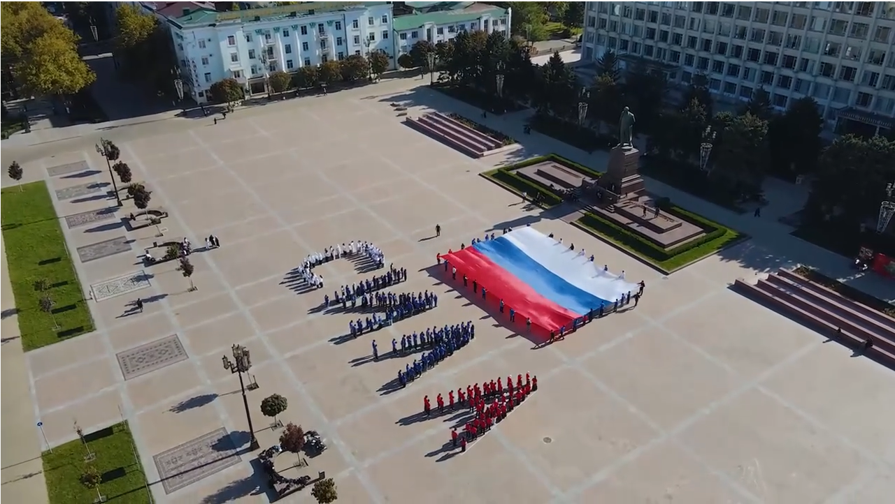 Патриотическая акция в поддержку курса Президента Российской Федерации прошла в Махачкале