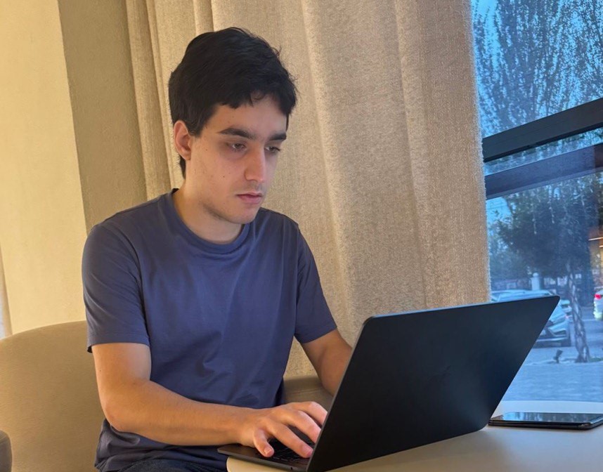 Студент ПОАНО "НИК" стал лучшим программистом СКФО Студент ПОАНО "НИК" стал лучшим программистом СКФО